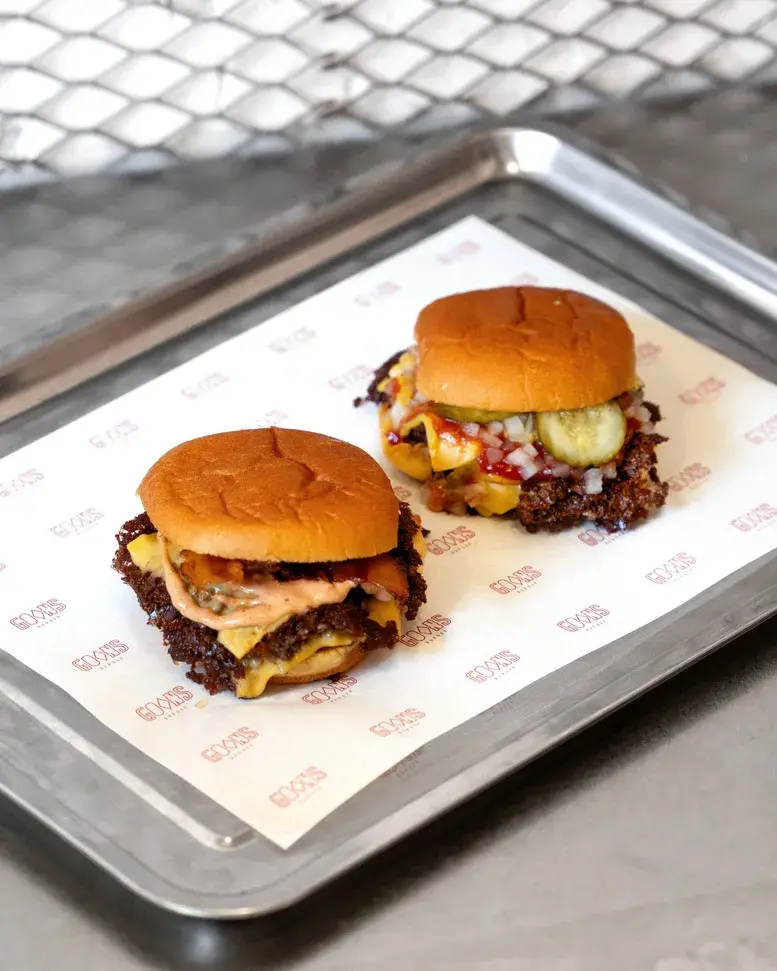 Goons Burger, smash burgers combo